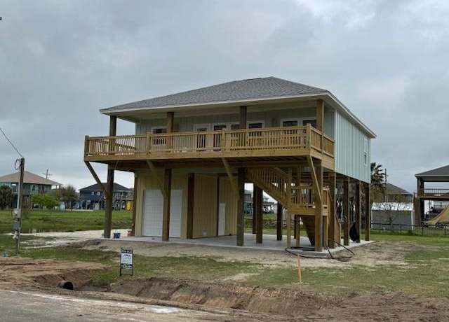 Property at 886 Wommack, Crystal Beach, TX 77650, 3 beds, 3 baths