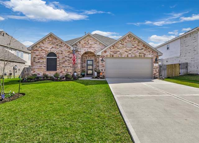 Property at 142 Dina Ln, Montgomery, TX 77356, 4 beds, 3 baths