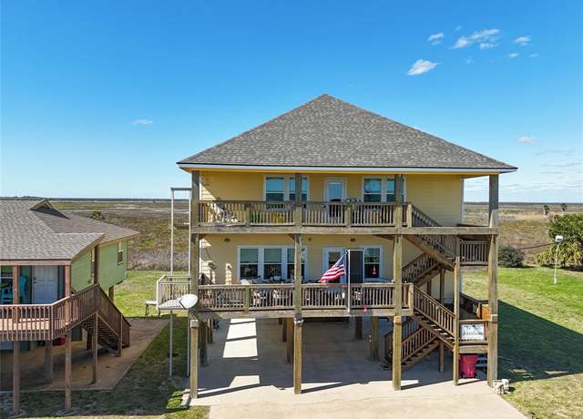Property at 521 Beachfront Dr, Matagorda, TX 77457, 4 beds, 3 baths
