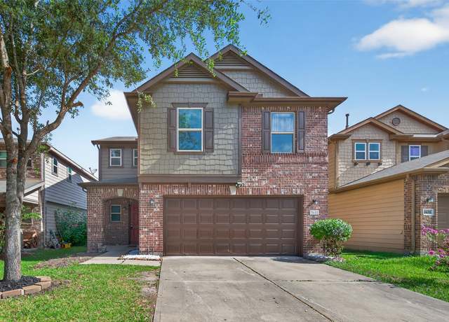 Property at 2631 Skyview Point Dr, Houston, TX 77047, 3 beds, 2.5 baths