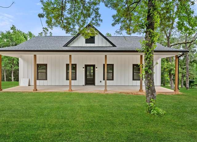 Property at 71 Prescott Dr, New Waverly, TX 77358, 3 beds, 2 baths