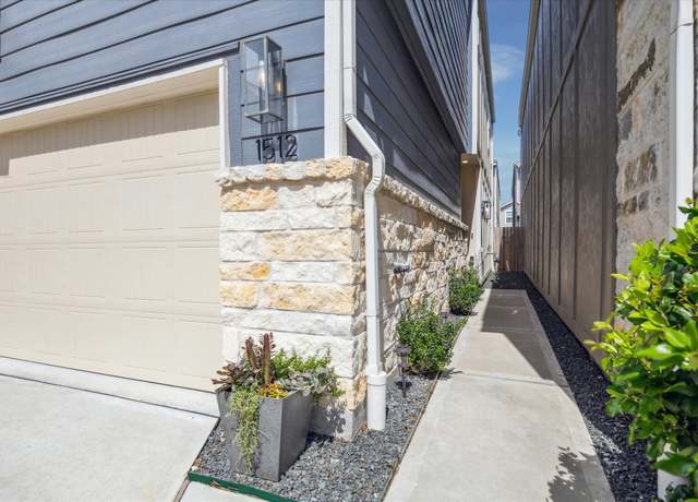 Property at 1512 Parkland Oak Dr, Houston, TX 77084, 3 beds, 2.5 baths