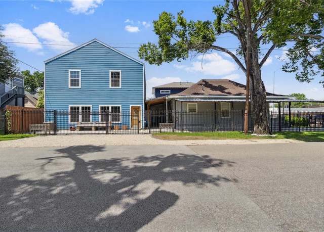Property at 301 Tabor St, Houston, TX 77009, 5 beds, 3.5 baths