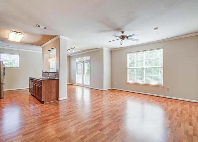Property at 1711 Old Spanish Trl #135, Houston, TX 77054, 2 beds, 2 baths