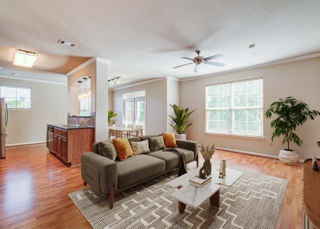 Property at 1711 Old Spanish Trl #135, Houston, TX 77054, 2 beds, 2 baths
