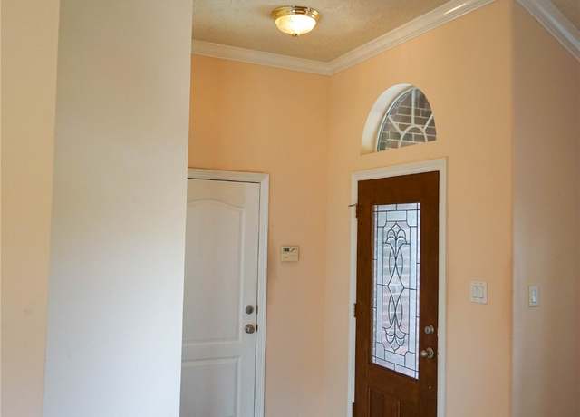 Property at 18610 Polo Meadow Dr, Humble, TX 77346, 4 beds, 2 baths