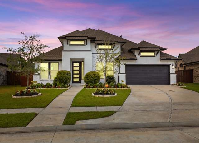 Property at 9510 Willard Dr, Manvel, TX 77578, 4 beds, 4 baths