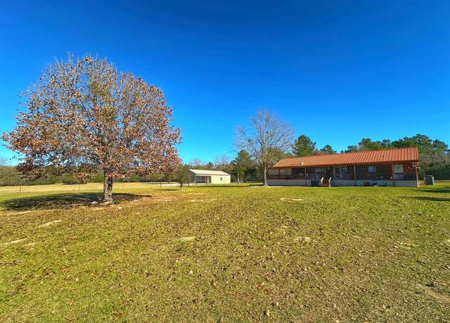 Property at 610 Fcr 301, Oakwood, TX 75855, 3 beds, 2 baths