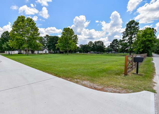 Property at 16820 Steinhagen Rd, Cypress, TX 77429, 3 beds, 2.5 baths