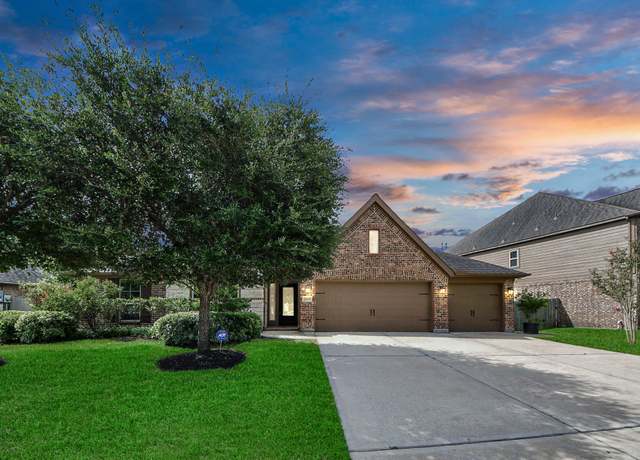 Property at 13422 Vintage Trail Ln, Pearland, TX 77584, 4 beds, 3.5 baths