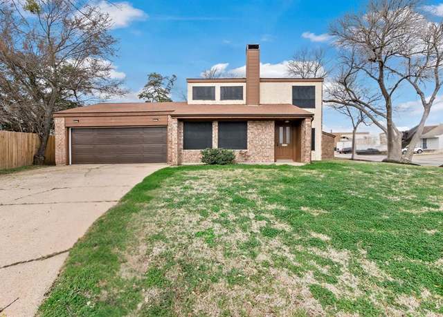 Property at 3725 Sweetbriar Dr, Bryan, TX 77802, 3 beds, 2.5 baths