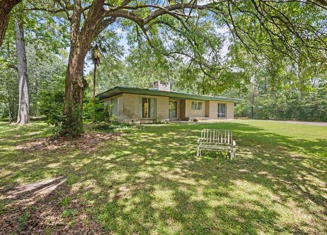 Property at 3042 Parish Cemetery Rd, Orange, TX 77632, 3 beds, 2 baths