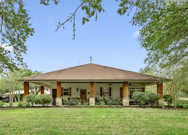 Property at 1054 County Road 156, Columbus, TX 78934, 6 beds, 5.5 baths