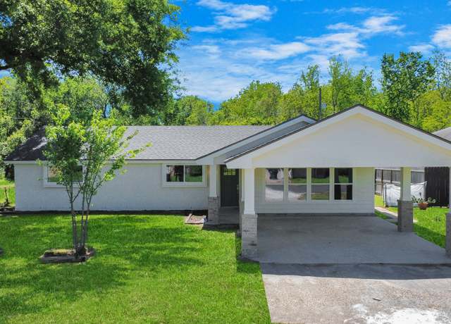 Property at 2623 4th Ave N, Texas City, TX 77590, 3 beds, 2 baths