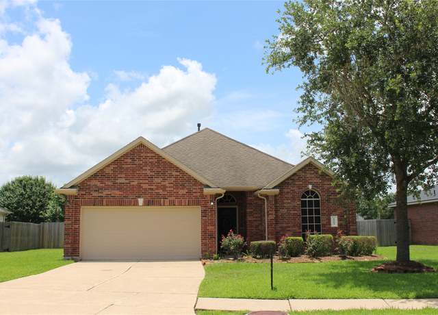 Property at 1904 Vineyard Bend Ct, Pearland, TX 77581, 3 beds, 2 baths