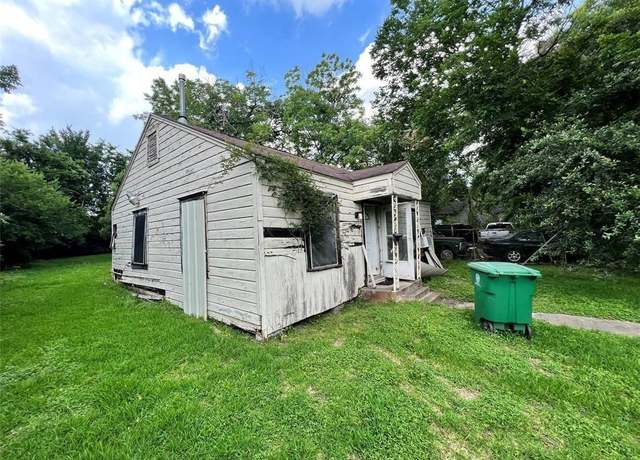 Property at 3511 Bain St, Houston, TX 77026, 2 beds, 1 bath