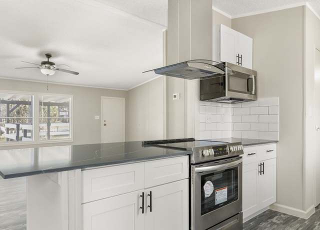 Property at 11438 Creek Dr, Cleveland, TX 77328, 3 beds, 2 baths