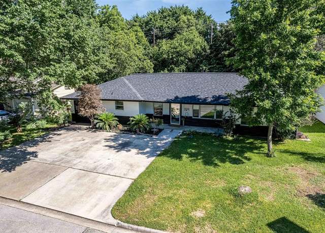Property at 608 W Lobit St, Baytown, TX 77520, 3 beds, 1.5 baths