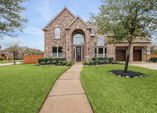 Property at 10410 Shanley Trace Ln, Richmond, TX 77407, 4 beds, 5 baths
