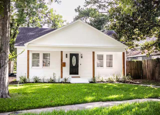 Property at 5004 Park Dr, Houston, TX 77023, 3 beds, 3.5 baths