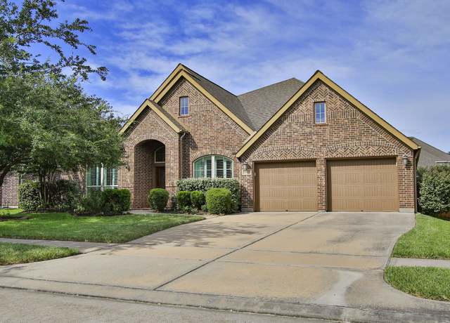 Property at 28022 Burro Springs Ln, Spring, TX 77386, 3 beds, 3.5 baths