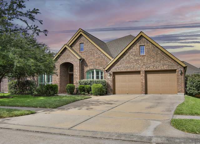 Property at 28022 Burro Springs Ln, Spring, TX 77386, 3 beds, 3.5 baths