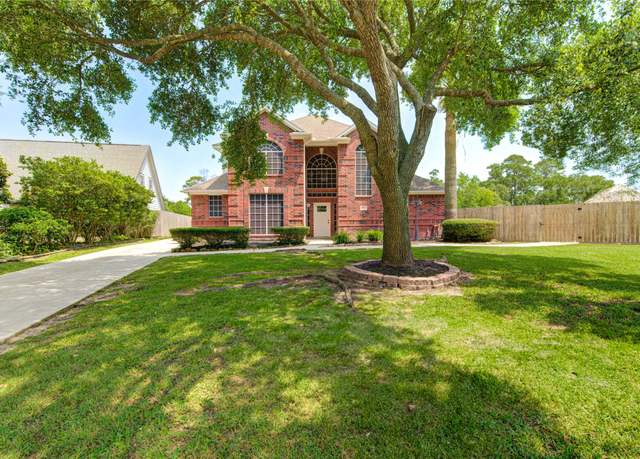 Property at 16727 Camber Ct, Crosby, TX 77532, 3 beds, 2.5 baths