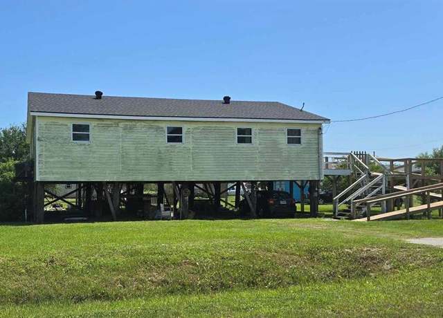 Property at 2208 Nelson Ave, Port Bolivar, TX 77650, 3 beds, 2 baths
