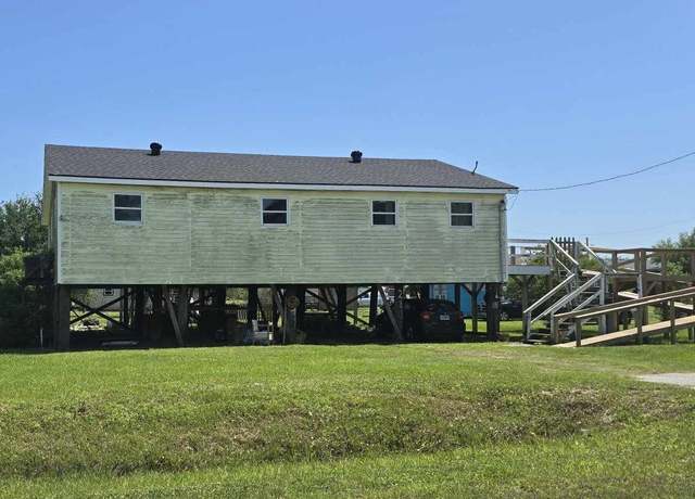 Property at 2208 Nelson Ave, Port Bolivar, TX 77650, 3 beds, 2 baths