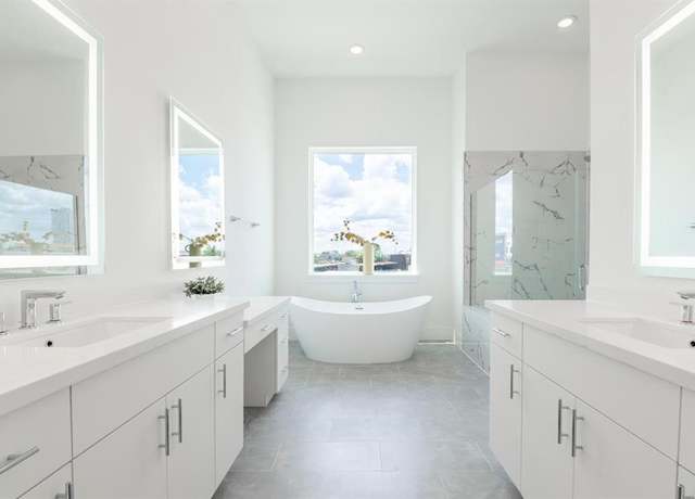 Property at 5302 S Capitol, Houston, TX 77023, 4 beds, 4.5 baths