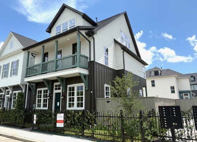 Property at 5302 S Capitol, Houston, TX 77023, 4 beds, 4.5 baths