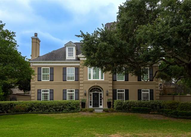 Property at 5567 Longmont Dr, Houston, TX 77056, 4 beds, 7.5 baths