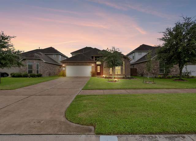 Property at 2026 Argos Dr, Missouri City, TX 77459, 3 beds, 3 baths
