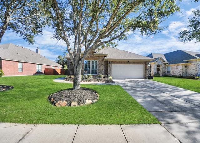Property at 18222 Hampton Hills Dr, Humble, TX 77338, 3 beds, 2.5 baths
