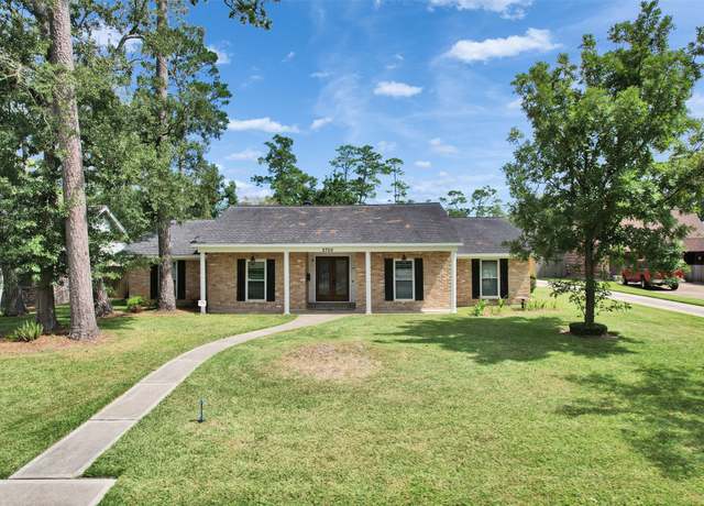 Property at 2705 Frostwood Cir, Dickinson, TX 77539, 4 beds, 2.5 baths