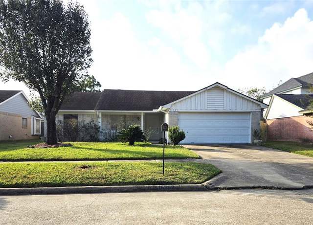 Property at 16963 Nevisway St, Houston, TX 77084, 3 beds, 2 baths