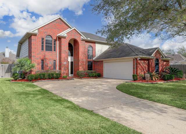 Property at 3126 Pebble Bay Dr, League City, TX 77573, 3 beds, 2.5 baths