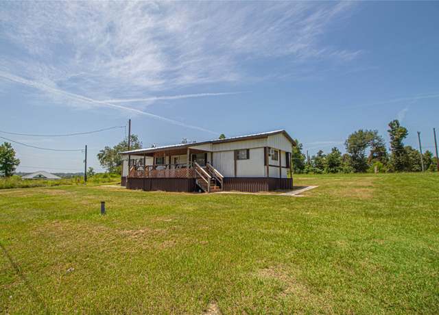 Property at 147 Eagle Ln, Livingston, TX 77351, 3 beds, 1.5 baths