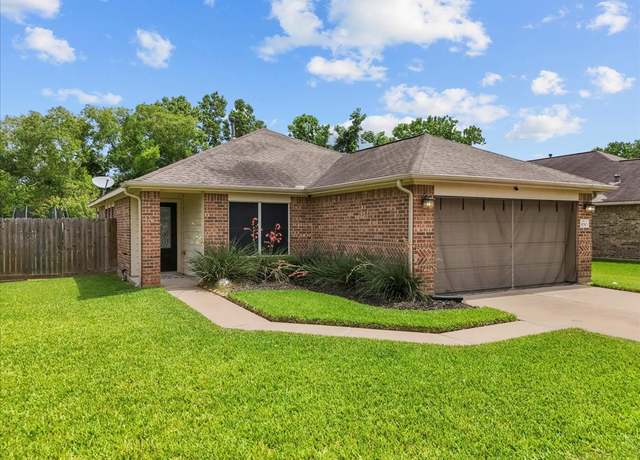 Property at 9230 Creekside Dr, Hitchcock, TX 77563, 3 beds, 2 baths