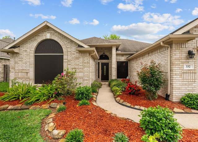Property at 332 Spencer Lndg E, La Porte, TX 77571, 3 beds, 2 baths
