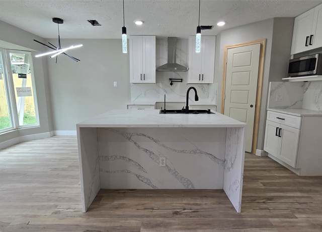 Property at 16606 Sinaloa Dr, Houston, TX 77083, 3 beds, 2 baths