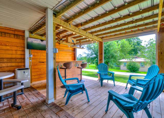 Property at 20 Clearview St, Point Blank, TX 77364, 4 beds, 2 baths
