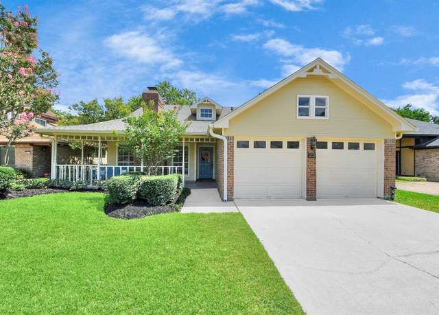 Property at 14139 Sandfield Dr, Houston, TX 77077, 3 beds, 3 baths