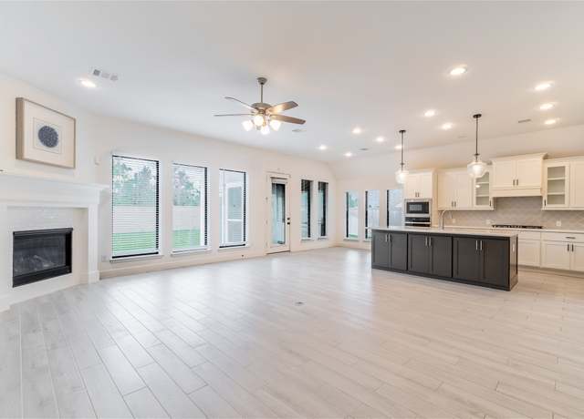 Property at 14811 Opossum Branch Ct, Cypress, TX 77433, 4 beds, 3.5 baths