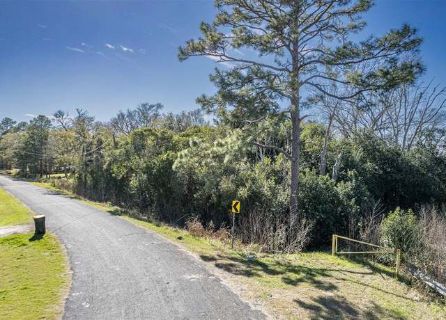 Property at 0 Texas Ave, Anahuac, TX 77514