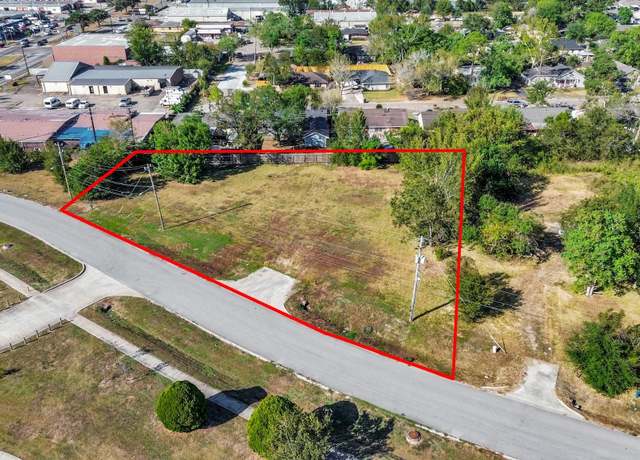 Property at 5441 Simsbrook Dr, Houston, TX 77045