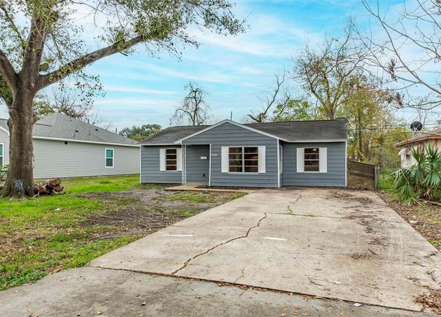 Property at 4830 Brinkley St, Houston, TX 77033, 3 beds, 1 bath