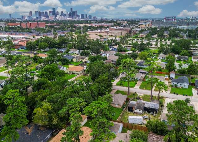 Property at 3854 Arbor St, Houston, TX 77004, 2 beds, 1.5 baths