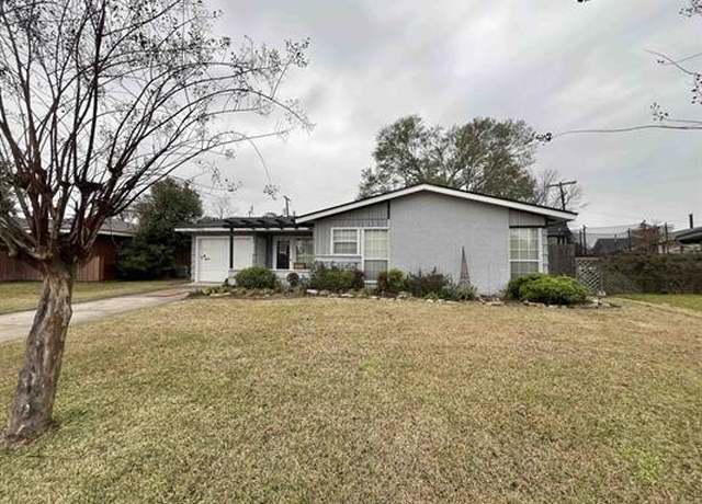 Property at 1808 Wilson Ave, Orange, TX 77632, 3 beds, 2 baths