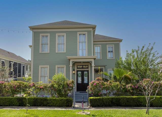 Property at 1727 Ball, Galveston, TX 77550, 4 beds, 4 baths